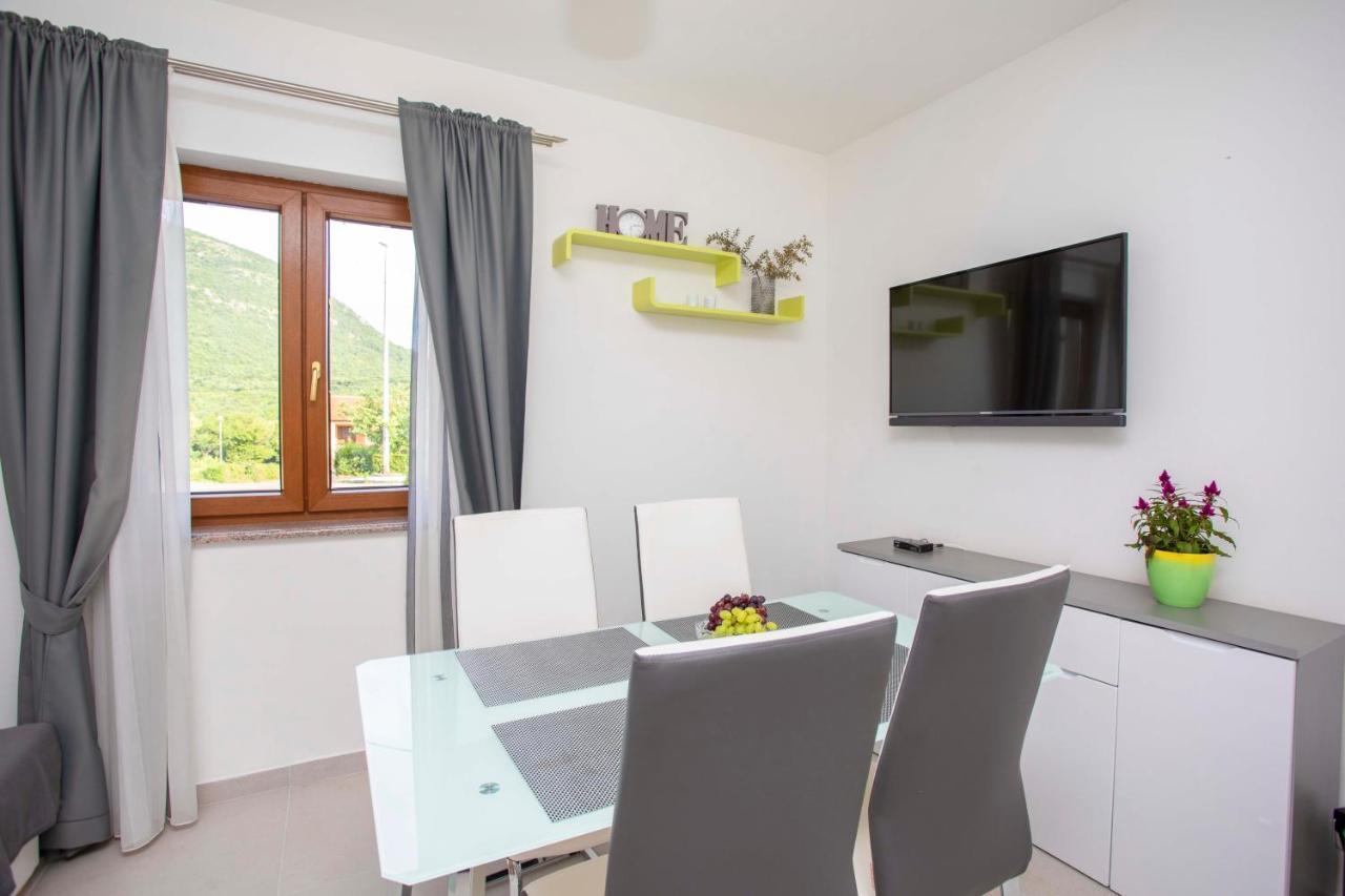 Apartmani Marica Plomin Exteriör bild