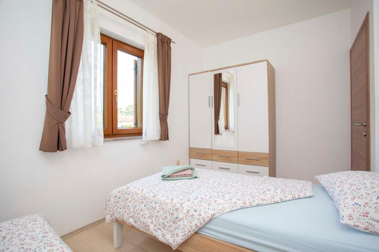 Apartmani Marica Plomin Exteriör bild